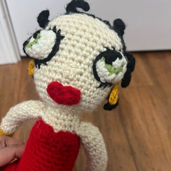 Betty boop crochet doll - Picture 5 of 6